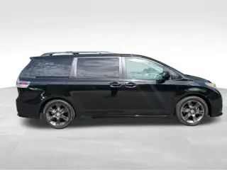 2012 Toyota Sienna