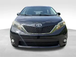 2012 Toyota Sienna