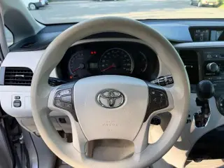 2013 Toyota Sienna