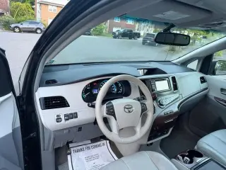 2012 Toyota Sienna