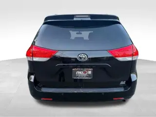 2012 Toyota Sienna