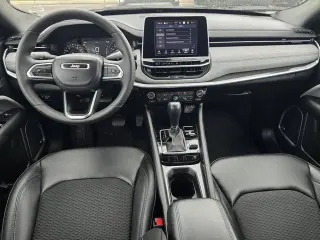 Jeep Compass 2025 4x4 Latitude 4dr SUV