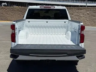 Chevrolet Silverado 1500 2024 4x4 LT 4dr Crew Cab 5.8 ft. SB w/2FL
