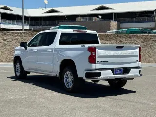 Chevrolet Silverado 1500 2024 4x4 LT 4dr Crew Cab 5.8 ft. SB w/2FL