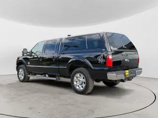 Ford F-250 Super Duty 2016 4x4 King Ranch 4dr Crew Cab 6.8 ft. SB Pickup