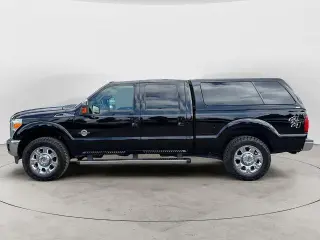 Ford F-250 Super Duty 2016 4x4 King Ranch 4dr Crew Cab 6.8 ft. SB Pickup