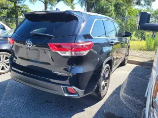 Toyota Highlander 2017 AWD Limited 4dr SUV