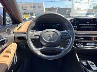 Hyundai SONATA 2023 Limited 4dr Sedan