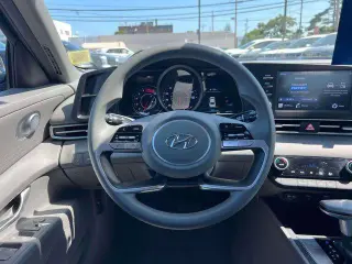 Hyundai ELANTRA 2023 SEL 4dr Sedan