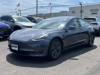 Tesla Model 3 2022 AWD Long Range 4dr Sedan