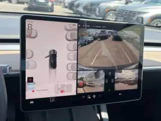 Tesla Model 3 2022 AWD Long Range 4dr Sedan