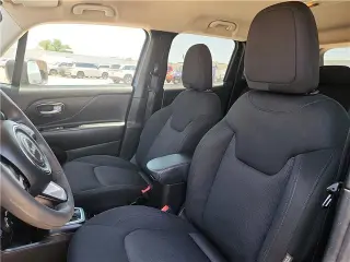 Jeep Renegade 2023 4x4 Latitude 4dr SUV