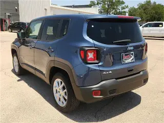Jeep Renegade 2023 4x4 Latitude 4dr SUV