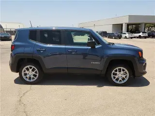 Jeep Renegade 2023 4x4 Latitude 4dr SUV