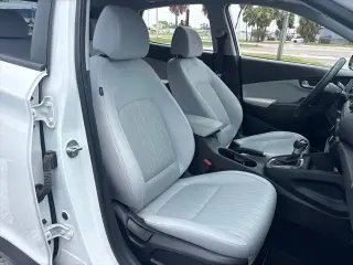 Hyundai KONA 2023 SEL 4dr Crossover