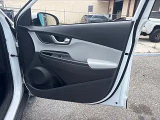 Hyundai KONA 2023 SEL 4dr Crossover