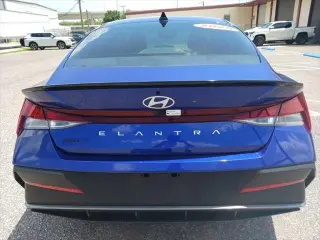 Hyundai ELANTRA 2025 SEL Sport 4dr Sedan