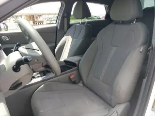 Hyundai ELANTRA 2025 SE 4dr Sedan