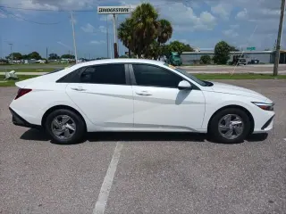 Hyundai ELANTRA 2025 SE 4dr Sedan