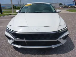 Hyundai ELANTRA 2025 SE 4dr Sedan