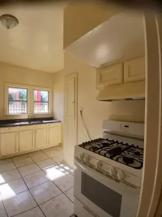 1 BEDROOM 1 BATH