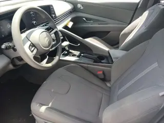 Hyundai ELANTRA 2025 SE 4dr Sedan