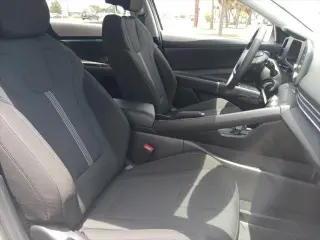 Hyundai ELANTRA 2025 SE 4dr Sedan