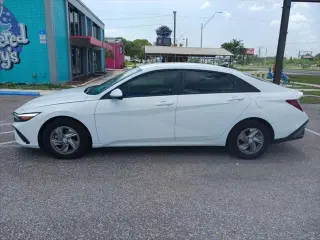 Hyundai ELANTRA 2025 SE 4dr Sedan