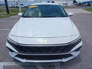 Hyundai ELANTRA 2025 SE 4dr Sedan