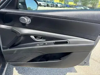 Hyundai ELANTRA 2023 SEL 4dr Sedan
