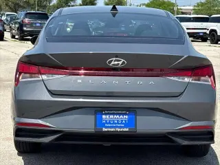 Hyundai ELANTRA 2023 SEL 4dr Sedan
