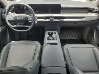Kia EV9 2026 Light Long Range 4dr SUV