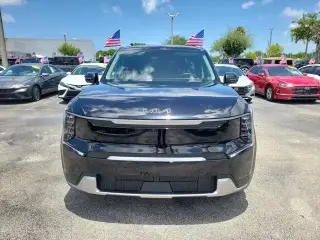 Kia EV9 2026 Light Long Range 4dr SUV