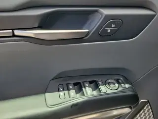 Kia EV9 2026 Light Long Range 4dr SUV