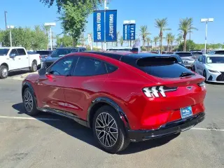 Ford Mustang Mach-E 2024 Premium 4dr SUV