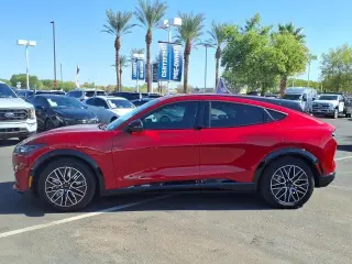 Ford Mustang Mach-E 2024 Premium 4dr SUV