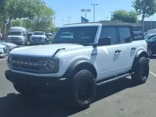 Ford Bronco 2023 4x4 Black Diamond 4dr SUV
