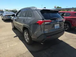 Toyota RAV4 2025 XLE 4dr SUV