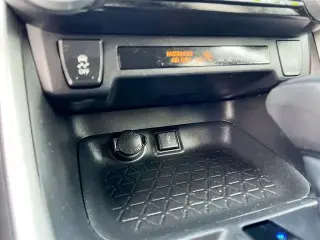 Toyota RAV4 2022 LE 4dr SUV