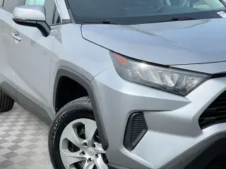 Toyota RAV4 2022 LE 4dr SUV