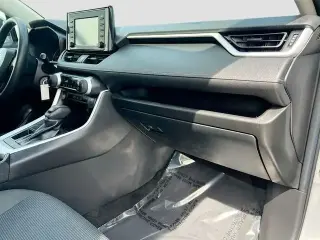 Toyota RAV4 2022 LE 4dr SUV
