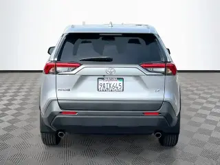 Toyota RAV4 2022 LE 4dr SUV