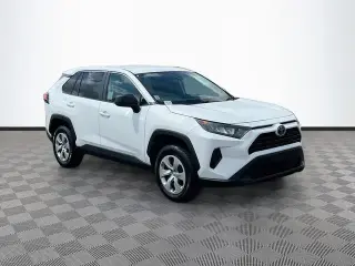 Toyota RAV4 2022 LE 4dr SUV
