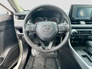 Toyota RAV4 2022 LE 4dr SUV