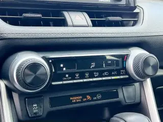 Toyota RAV4 2022 LE 4dr SUV