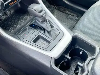 Toyota RAV4 2022 LE 4dr SUV