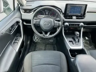 Toyota RAV4 2022 LE 4dr SUV