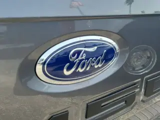 Ford F-150 2023 4x2 XL 4dr SuperCrew 5.5 ft. SB
