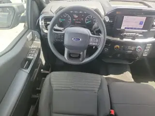 Ford F-150 2023 4x2 XL 4dr SuperCrew 5.5 ft. SB