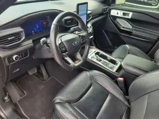 Ford Explorer 2023 AWD ST 4dr SUV